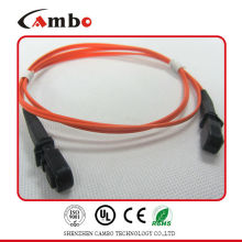 Câble de raccordement à fibre de fil couvert